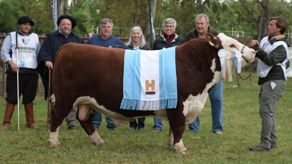Cabaña La Camila se quedó con el Gran Campeón de Villa Bordeu