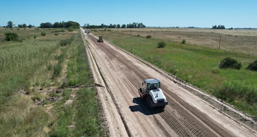Concluye el estabilizado de la Ruta Provincial Nº20, vital para la actividad rural